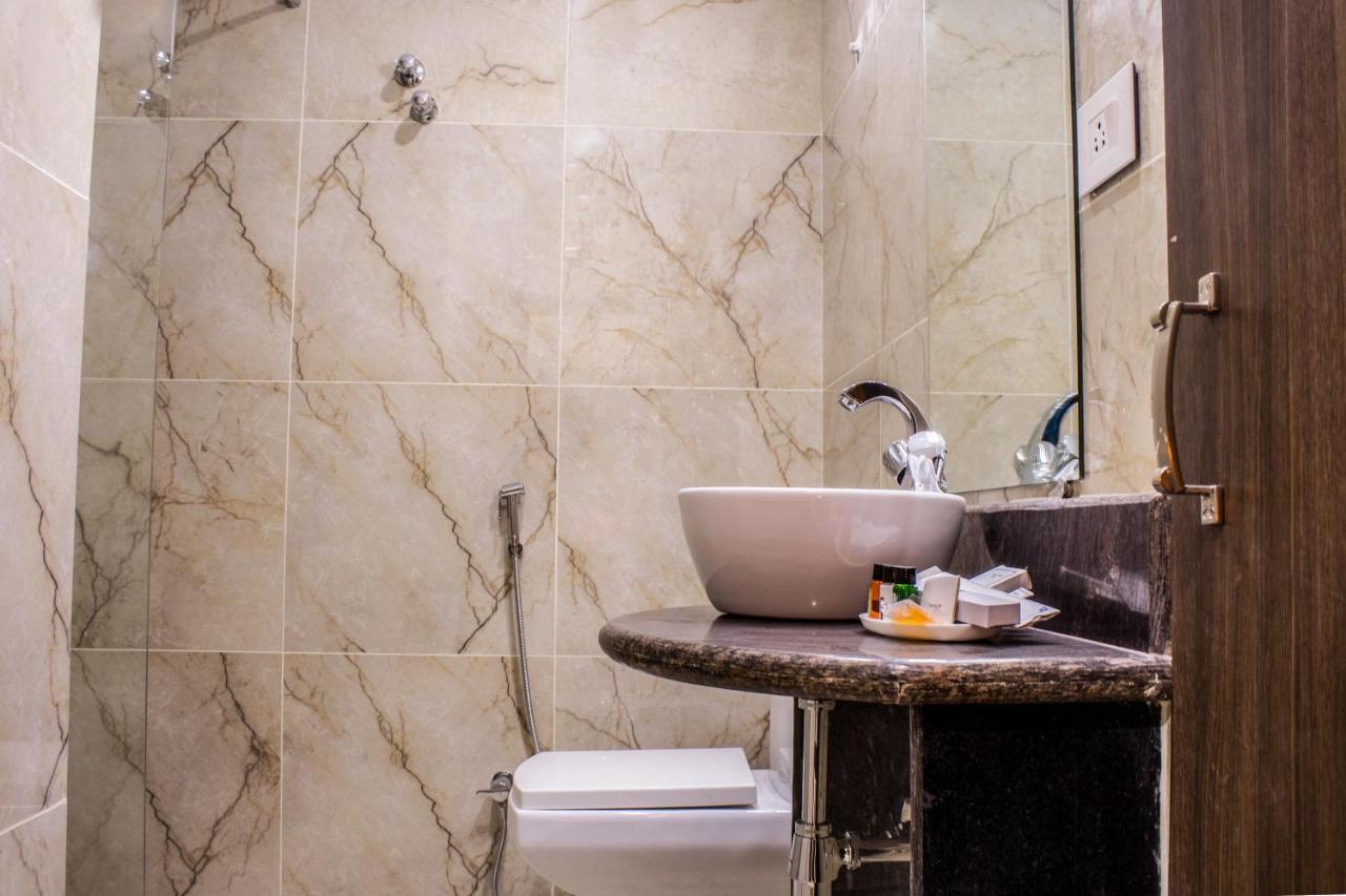 Lav Kush International Hotel Varanasi Eksteriør billede