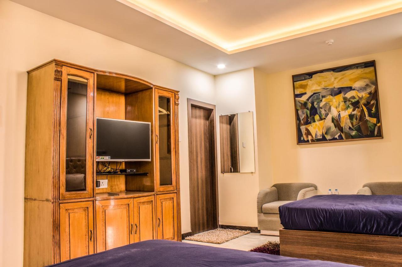 Lav Kush International Hotel Varanasi Eksteriør billede