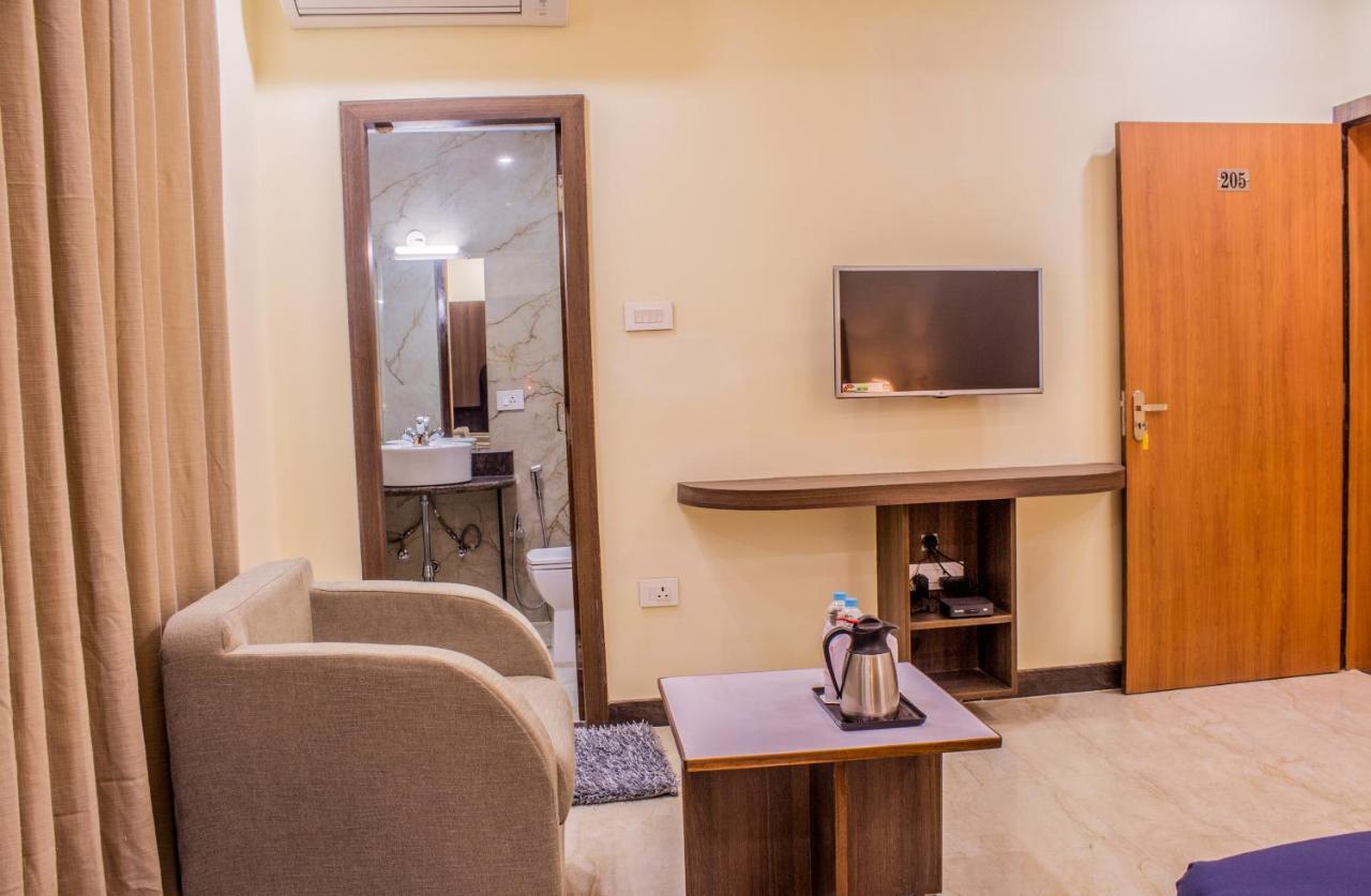 Lav Kush International Hotel Varanasi Eksteriør billede