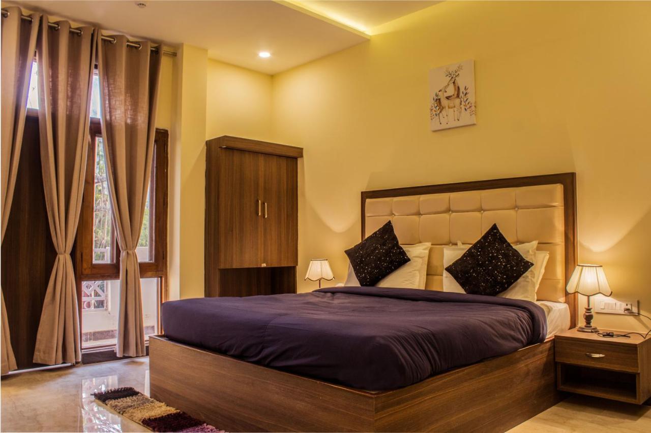 Lav Kush International Hotel Varanasi Eksteriør billede
