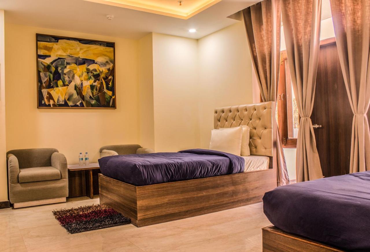 Lav Kush International Hotel Varanasi Eksteriør billede